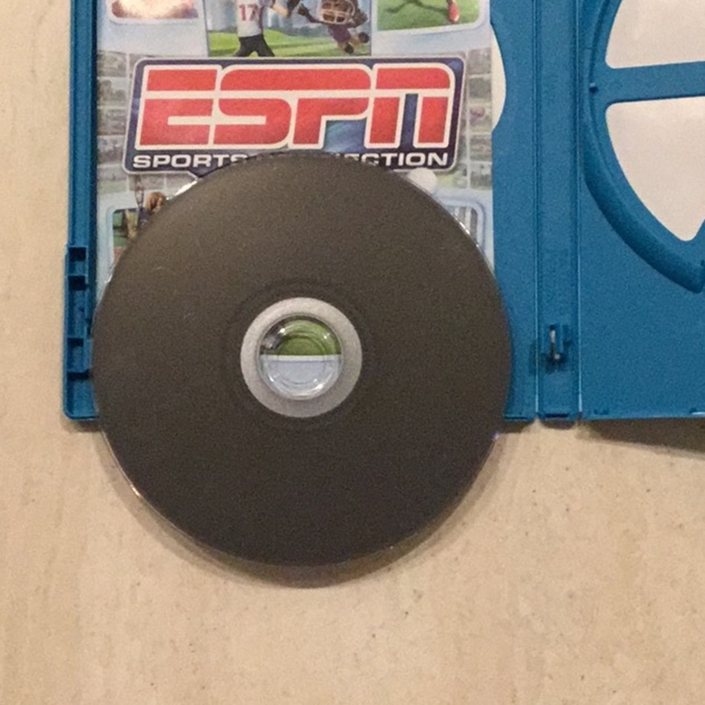 ESPN Sports Connection Nintendo Wii U Game Complete - Picture 5 of 6